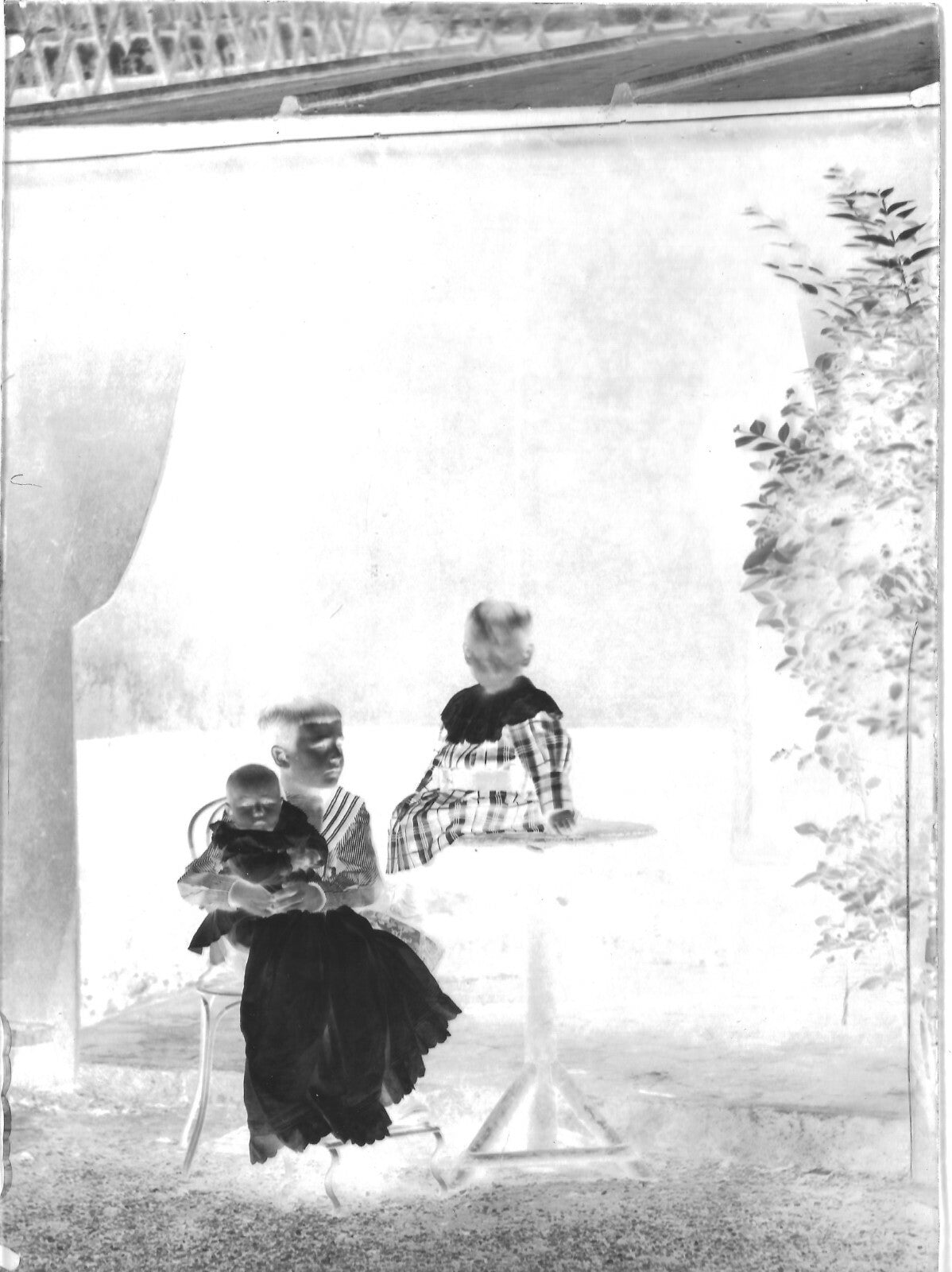 Plaque verre photo négatif 13x18 cm enfants garçons bébé, noir et blanc vintage