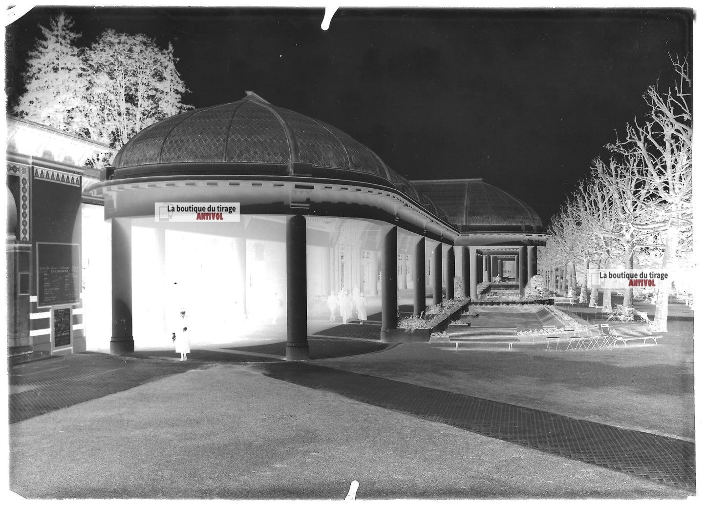 Plaque verre photo ancienne négatif noir et blanc 13x18 cm Vittel galerie therme