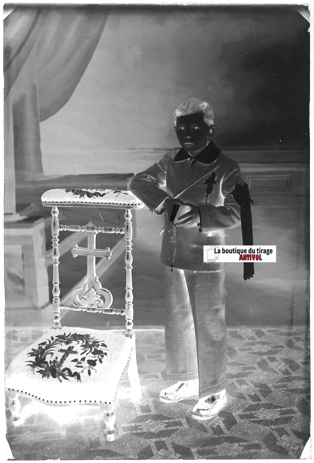 Communion, garçon, Plaque verre photo, négatif noir & blanc 10x15 cm France