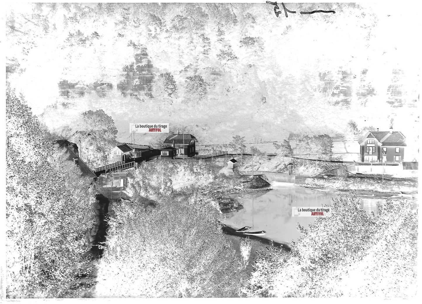 Plaque verre photo ancienne négatif noir et blanc 13x18 cm Lac de Biaufond eau