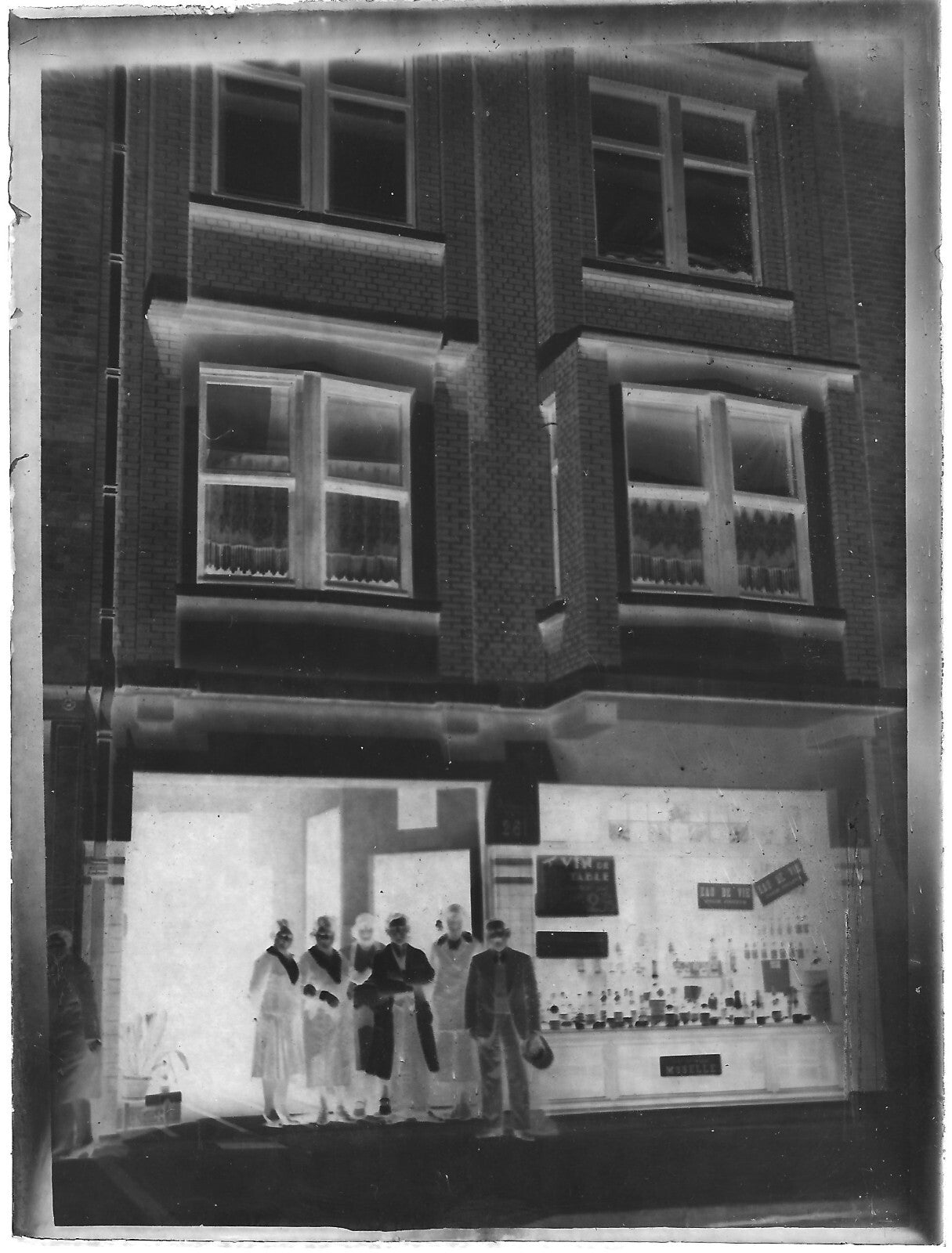 Plaque verre photo ancienne noir et blanc négatif 9x12 cm famille Moselle vin