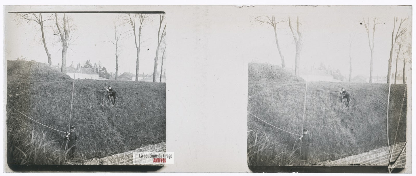 Exercices du génie militaire, plaque verre stéréo, photo ancienne 4,5x10,7 cm