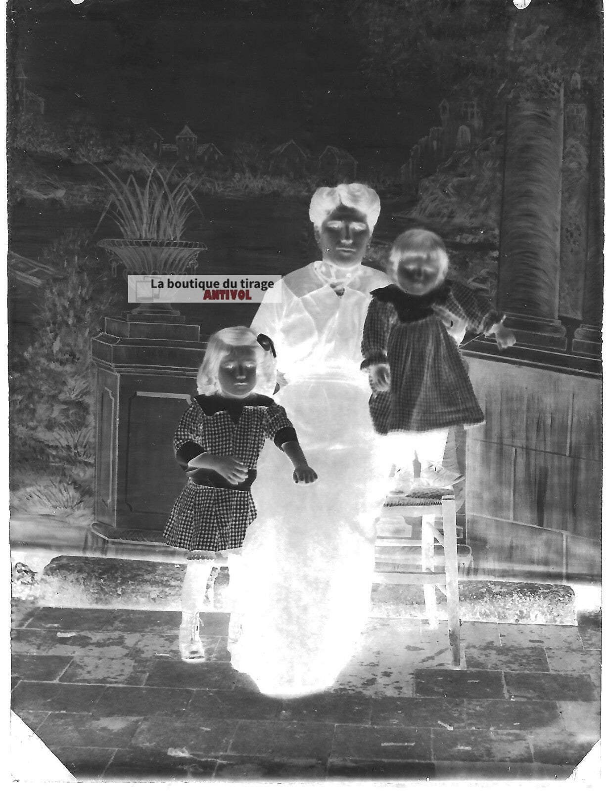 Plaque verre photo ancienne négatif noir et blanc 9x12 cm mère filles enfants