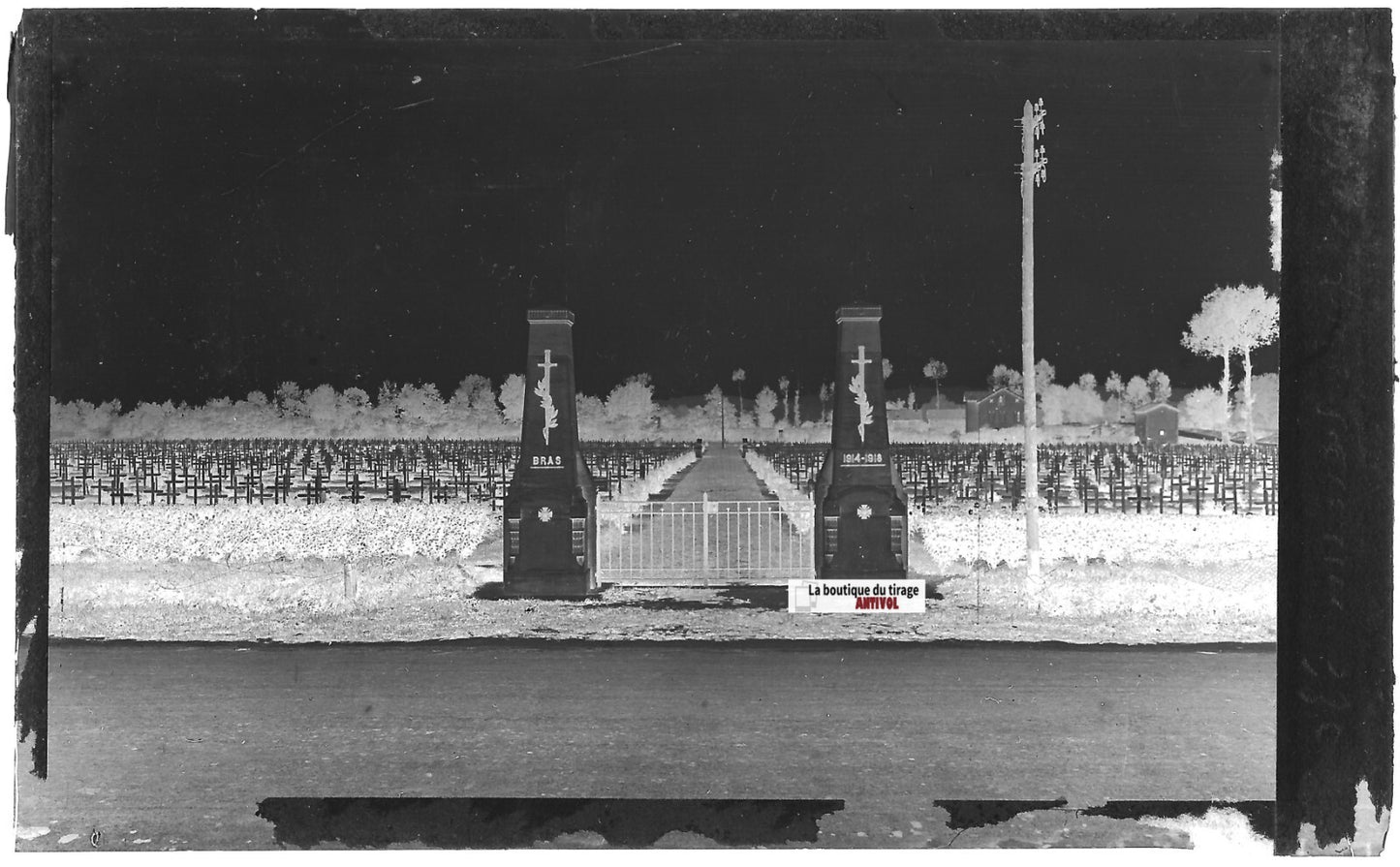Plaque verre photo négatif noir & blanc 9x14 cm, Bras-sur-Meuse, cimetière