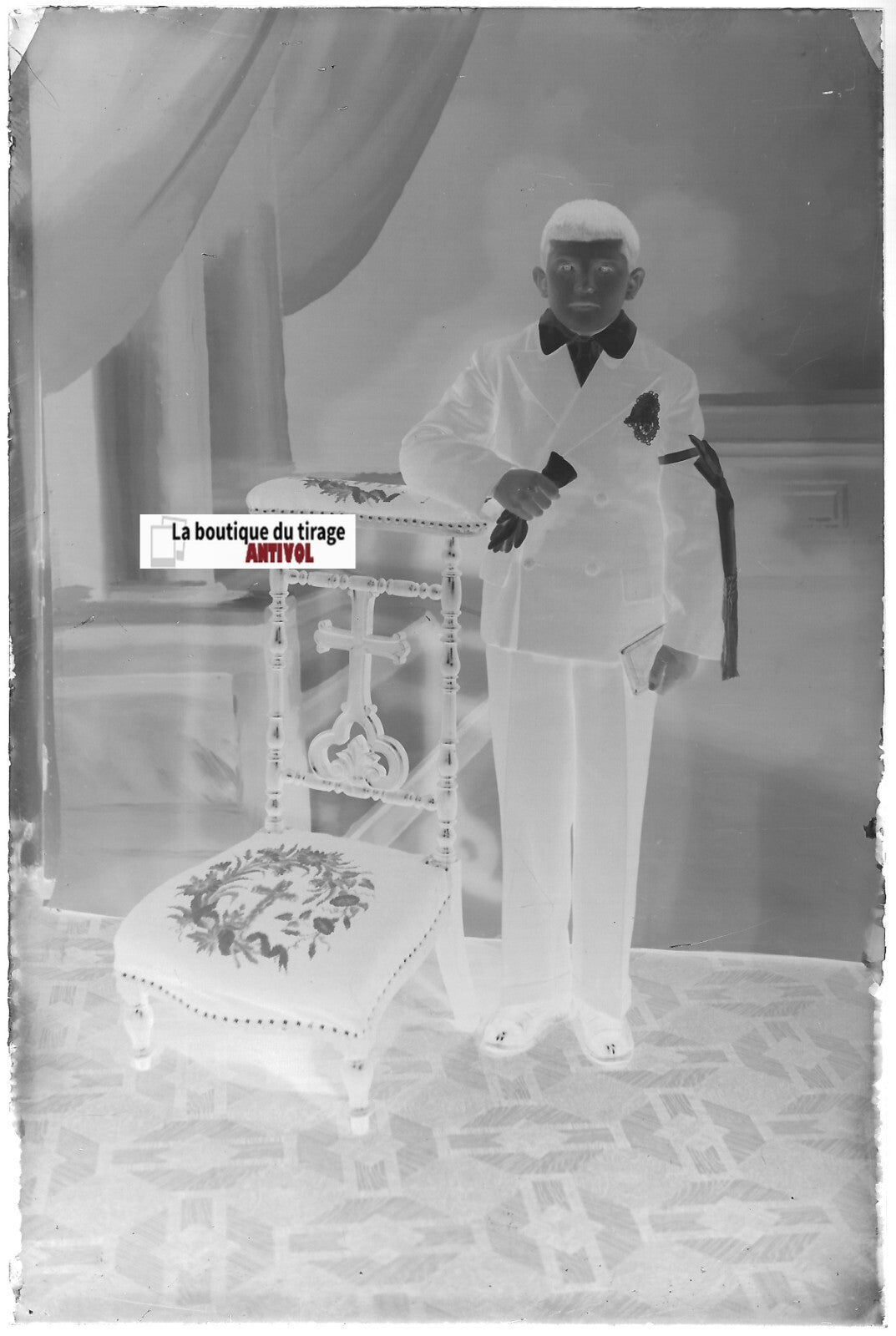 Communion, garçon, Plaque verre photo, négatif noir & blanc 10x15 cm France