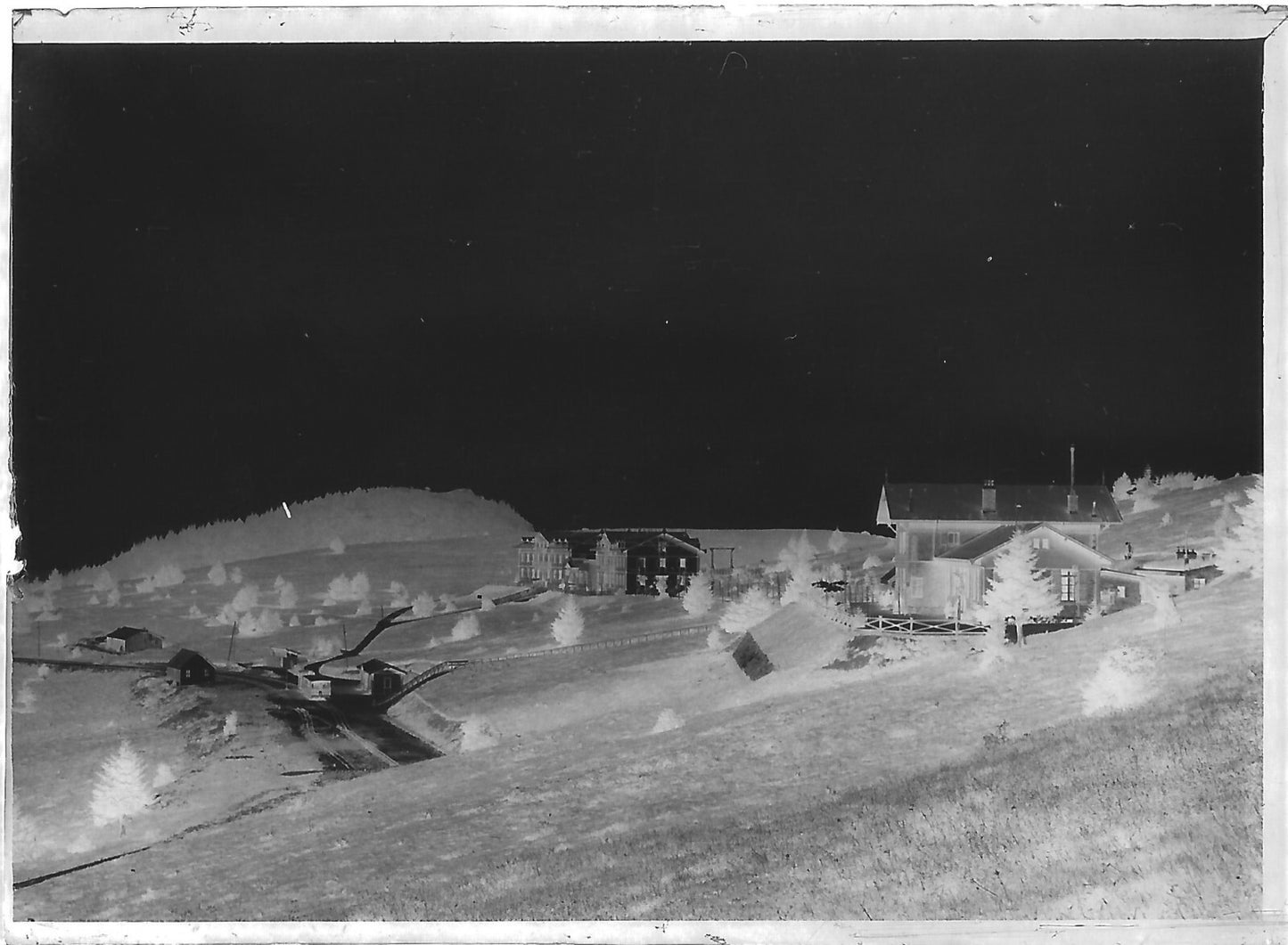 Plaque verre photo ancienne négatif 6x9 cm village ancien, glass plate Culoz