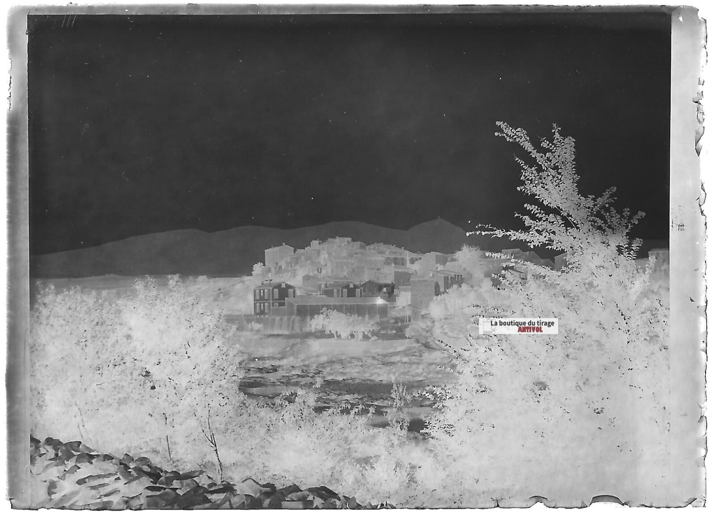 Plaque verre photo ancienne négatif noir et blanc 6x9 cm village maisons paysage