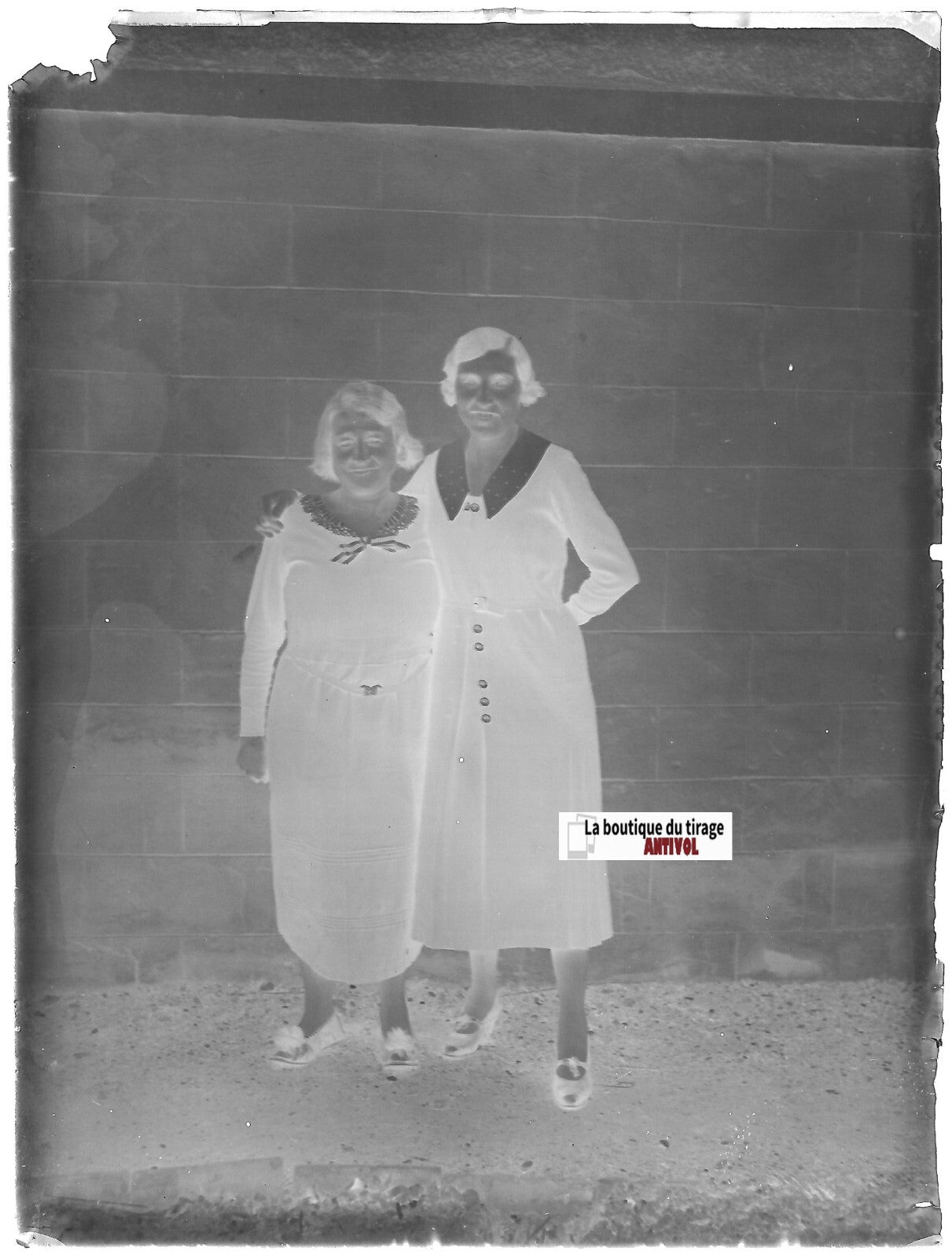 Femmes, robe, Plaque verre photo ancienne, négatif noir & blanc 9x12 cm