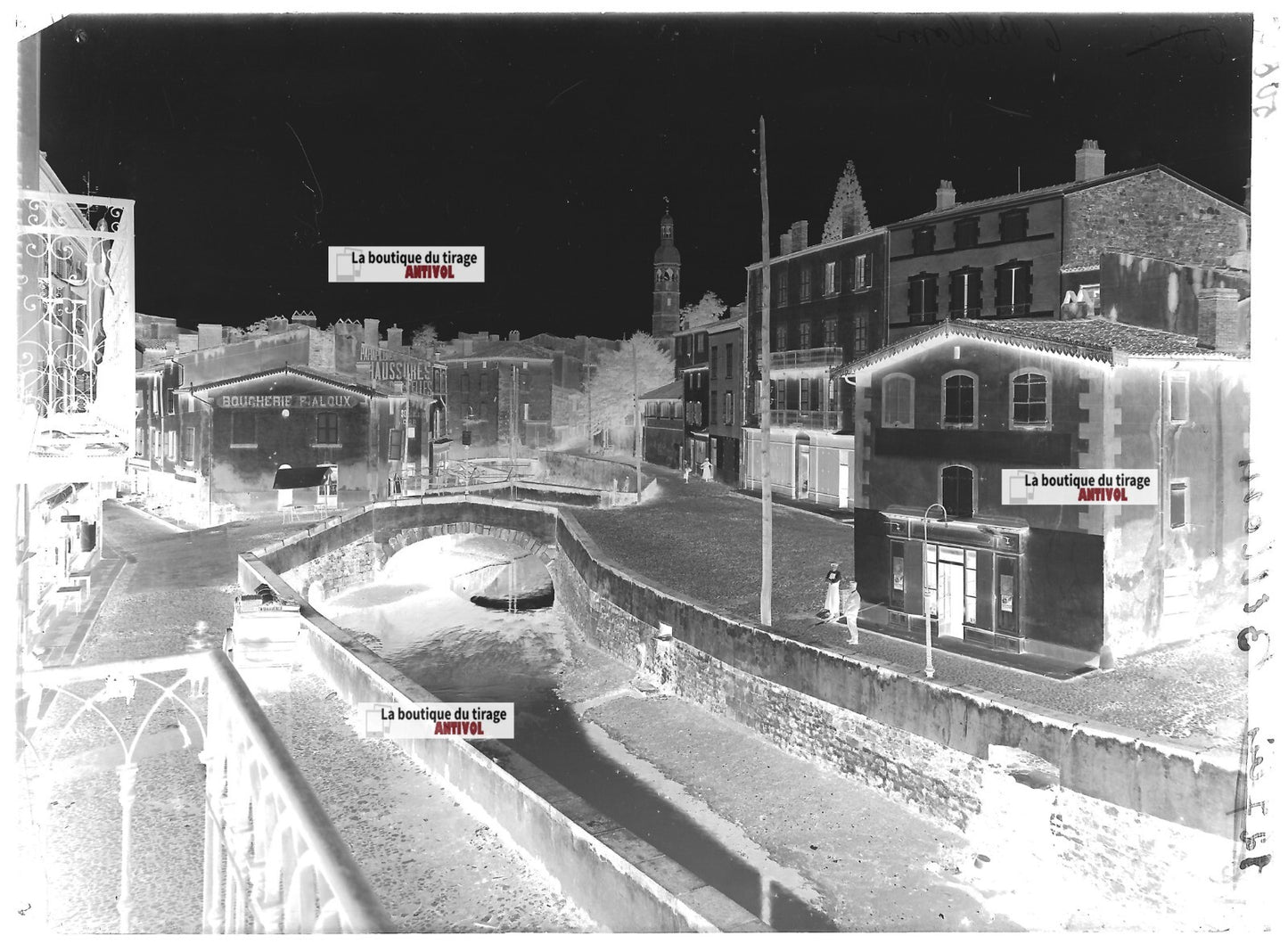 Plaque verre photo ancienne négatif noir et blanc 13x18 cm Billom quai Terail