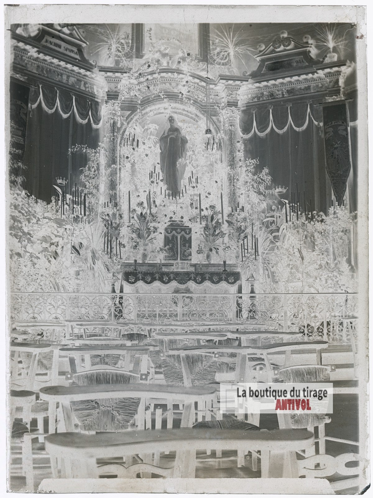 Autel richement décoré, église, plaque verre photo ancienne, négatif 9x12 cm