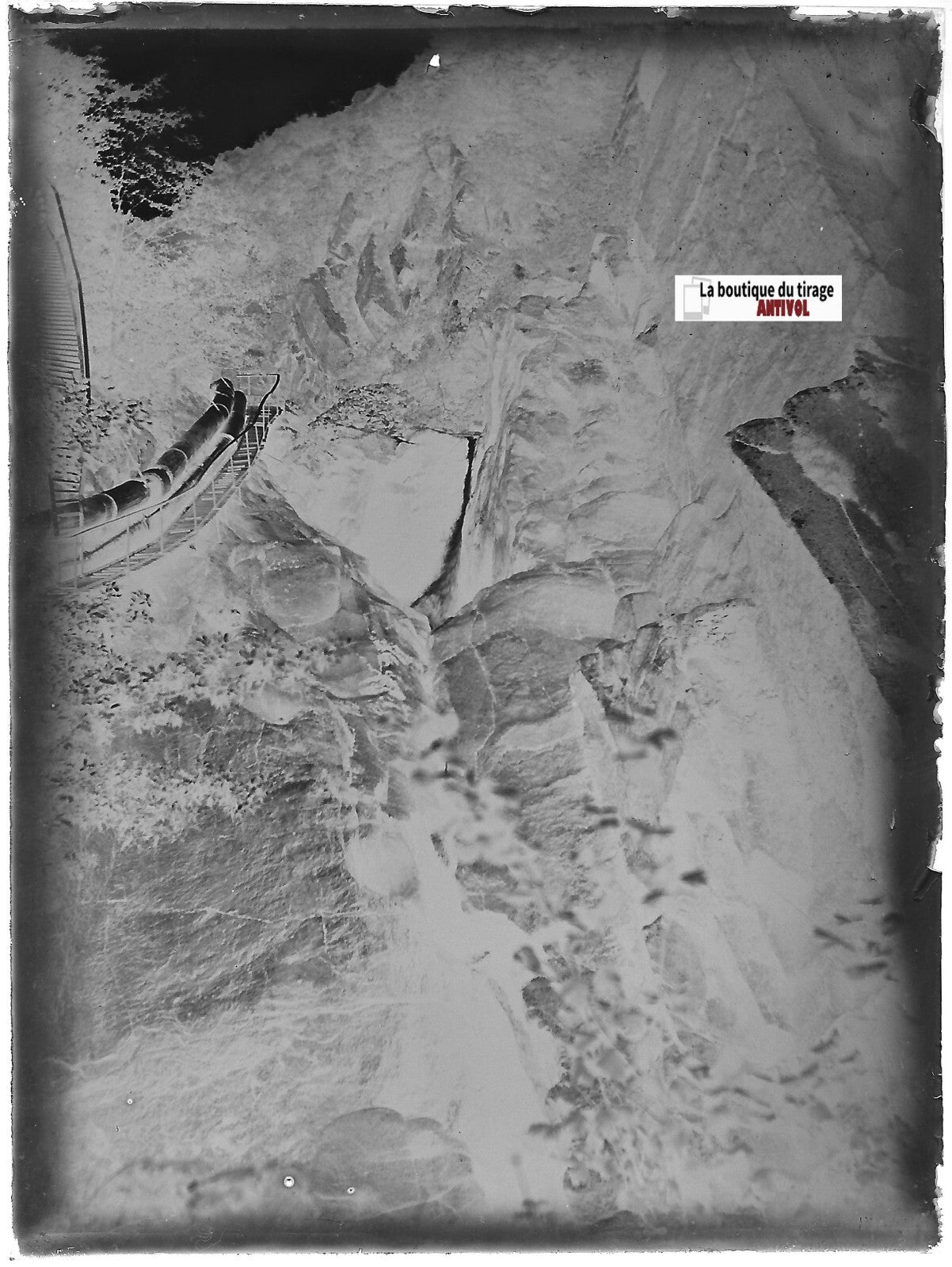 Pyrénées, cascade, Plaque verre photo ancienne, négatif noir & blanc 9x12 cm