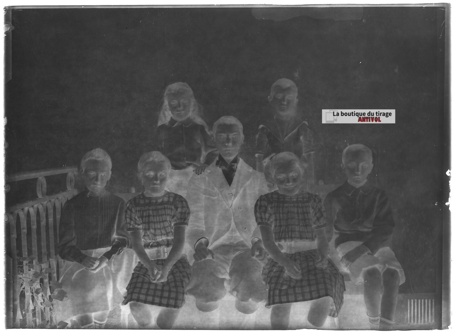 Plaque verre photo ancienne négatif noir et blanc 13x18 cm groupe d'enfants