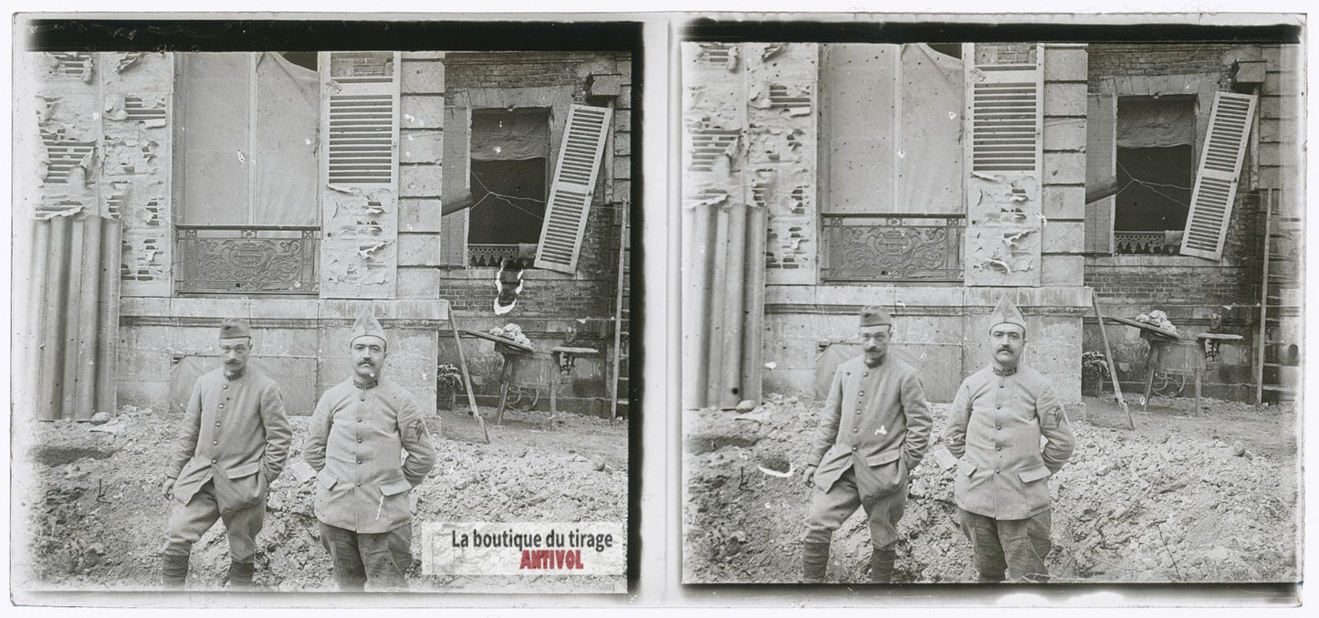 Village en ruine, guerre WW1, plaque verre photo ancienne stéréo 6x13 cm