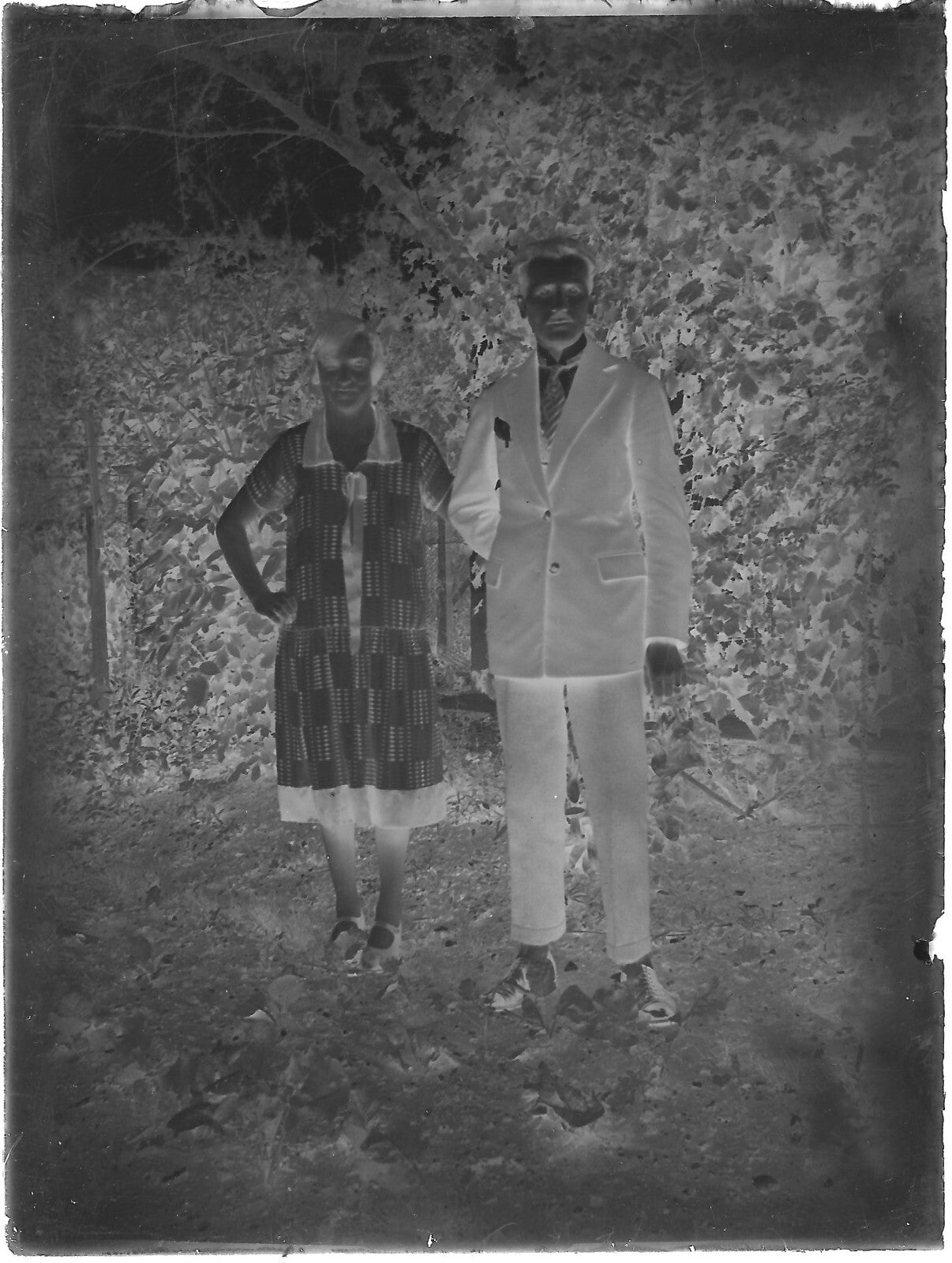 Plaque verre photo ancienne négatif noir et blanc 9x12 cm couple glass plate