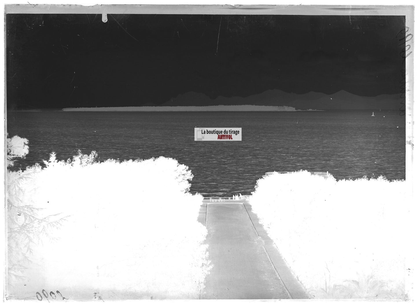 Plaque verre photo ancienne négatif noir et blanc 13x18 cm Eden-Roc Antibes mer