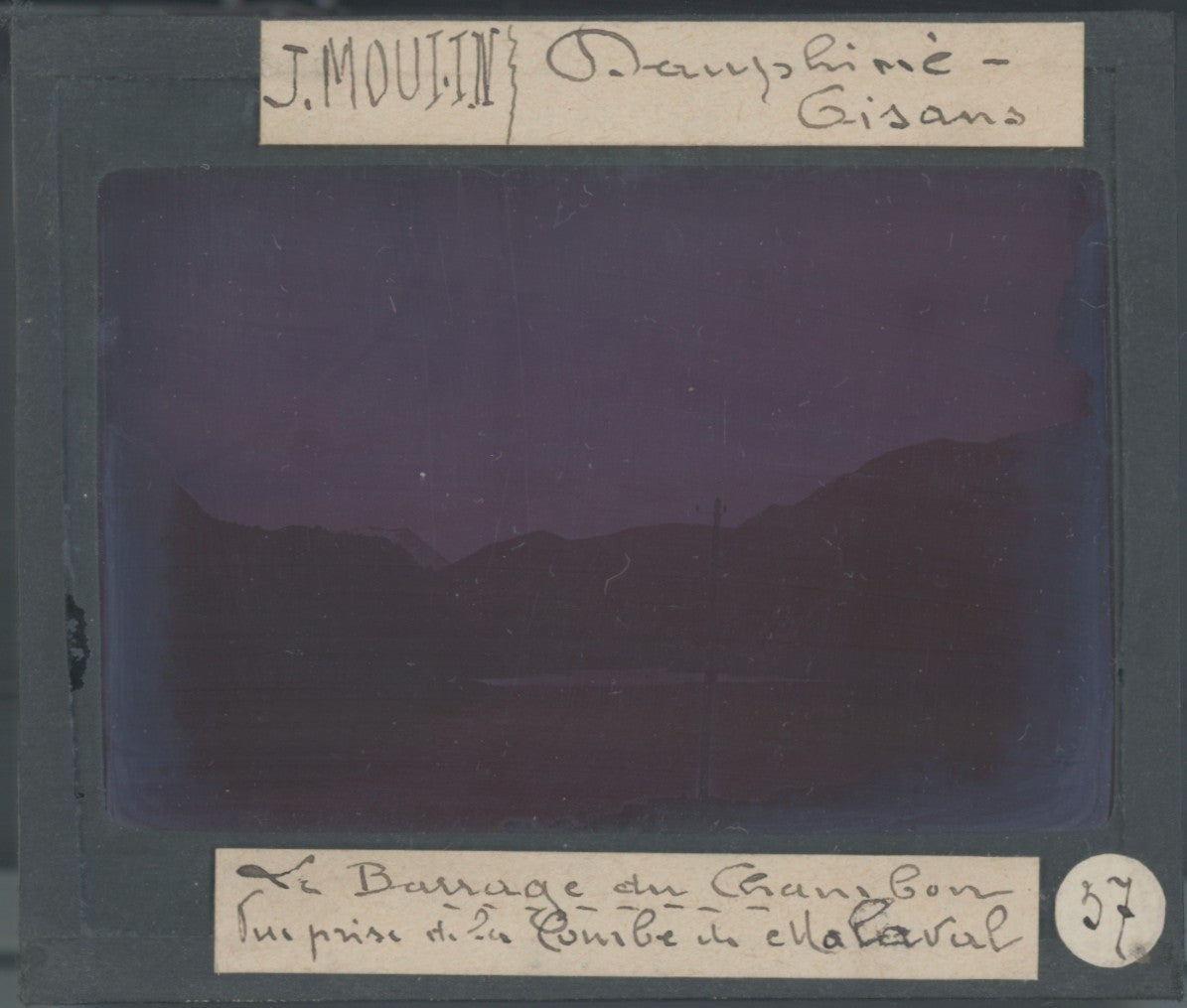 Lac du Chambon, photo J. Moulin, plaque verre, couleur, positif 8,5x10 cm
