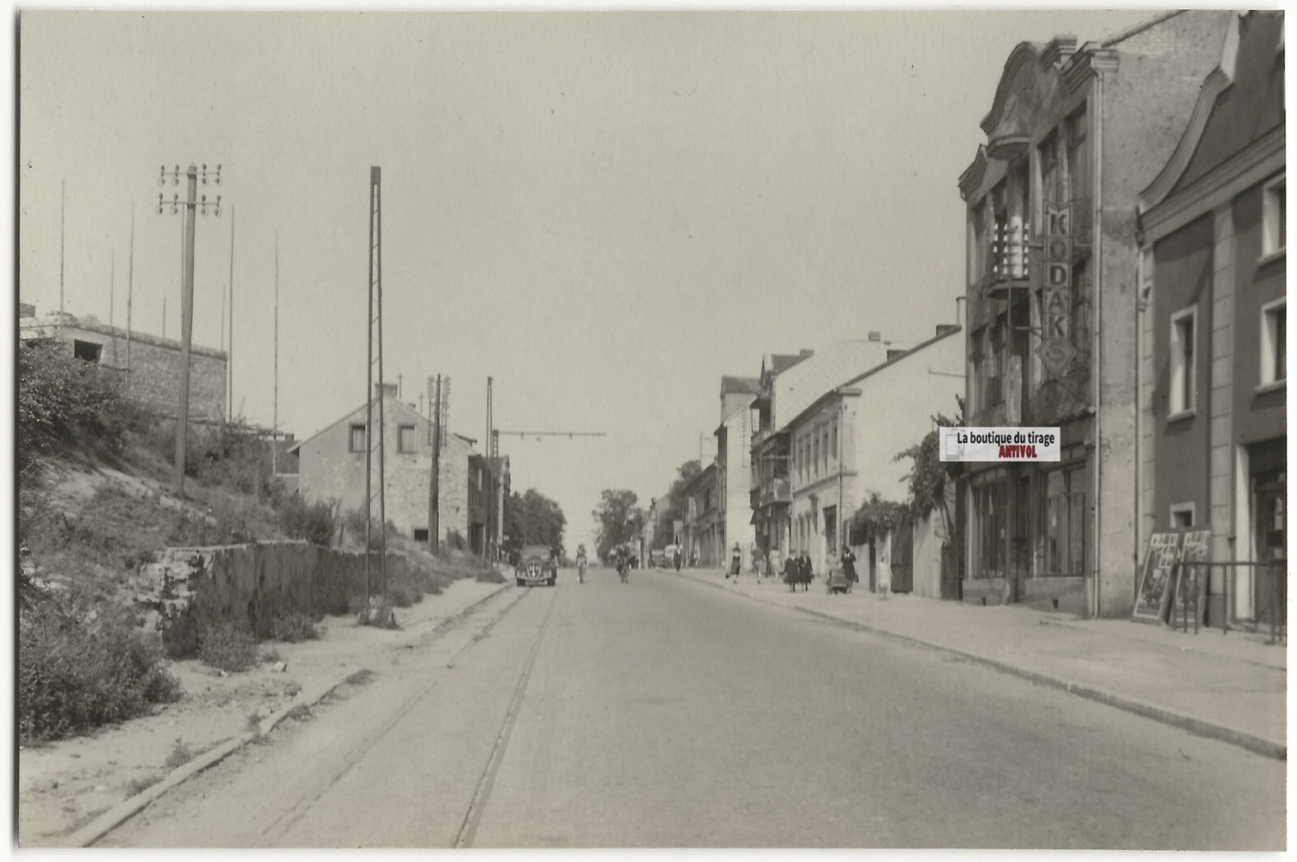 Plaque verre photo ancienne négatif noir et blanc 13x18 cm ville, voiture