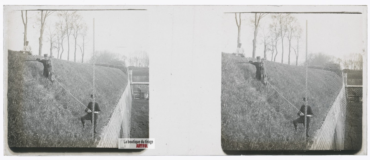 Exercices du génie militaire, plaque verre stéréo, photo ancienne 4,5x10,7 cm