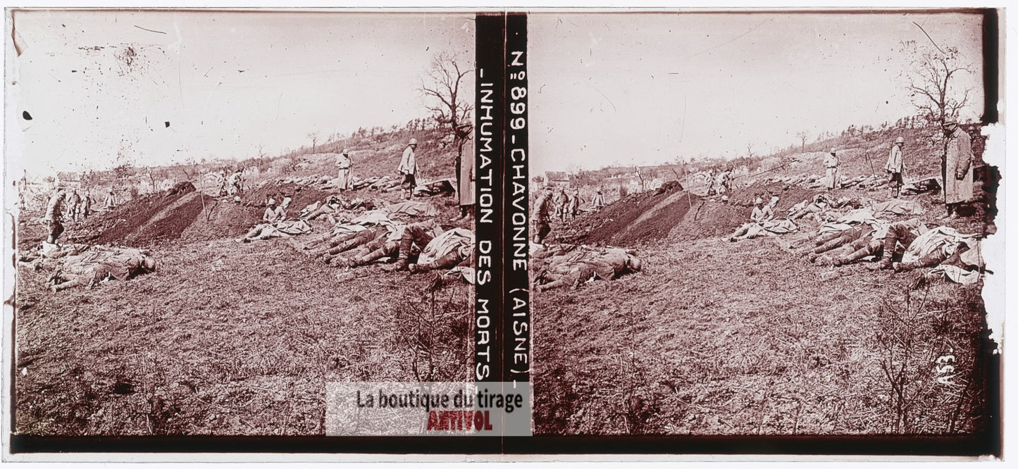 Chavonne, inhumation des morts, WW1, plaque verre photo ancienne stéréo 6x13 cm