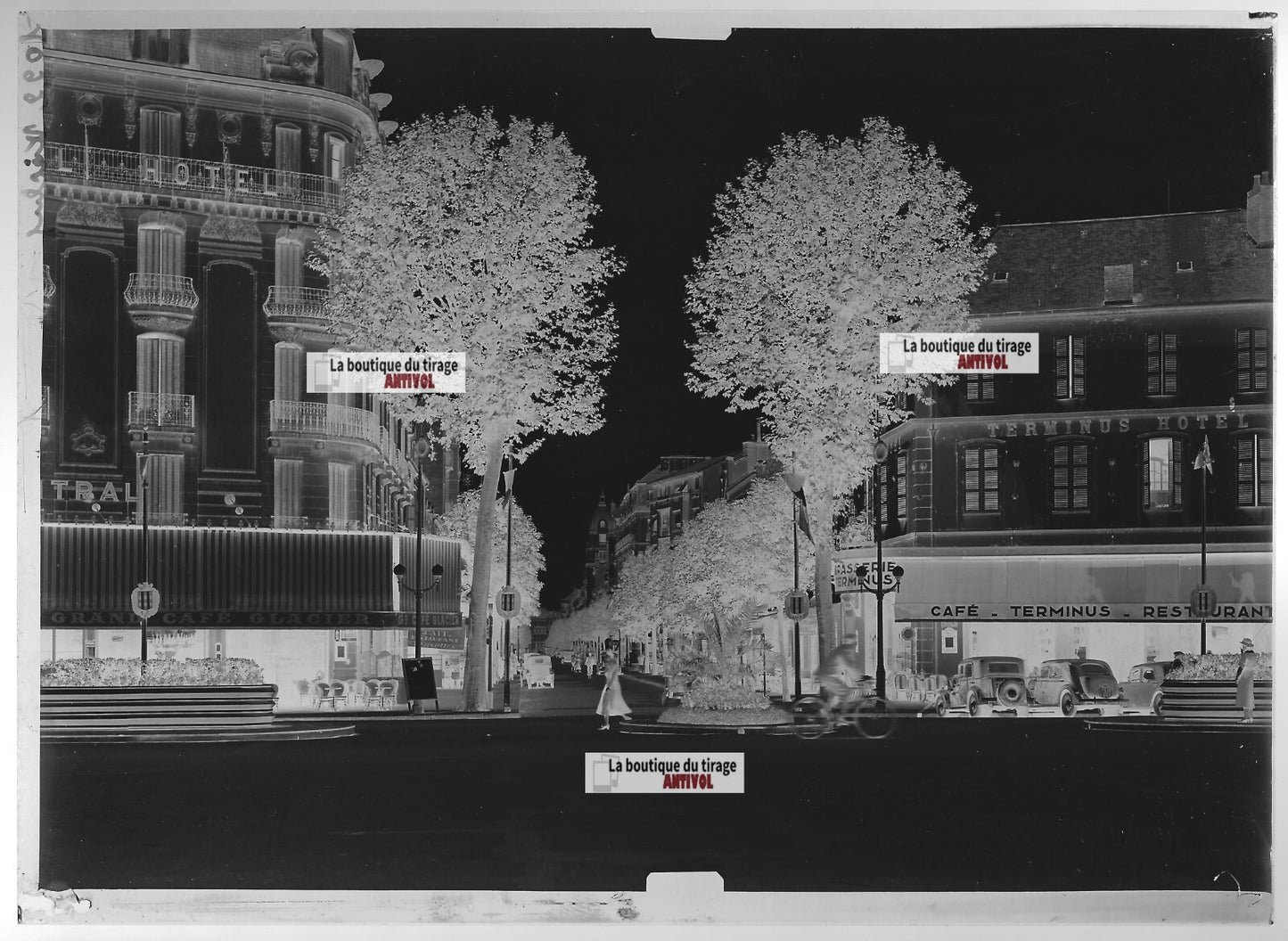 Plaque verre photo ancienne négatif noir et blanc 13x18 cm Vichy hôtel Terminus