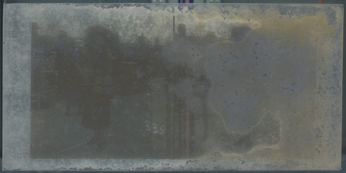 Scène de vie, Longchamp, Paris, plaque verre stéréoscopique, positif 8,5x17 cm