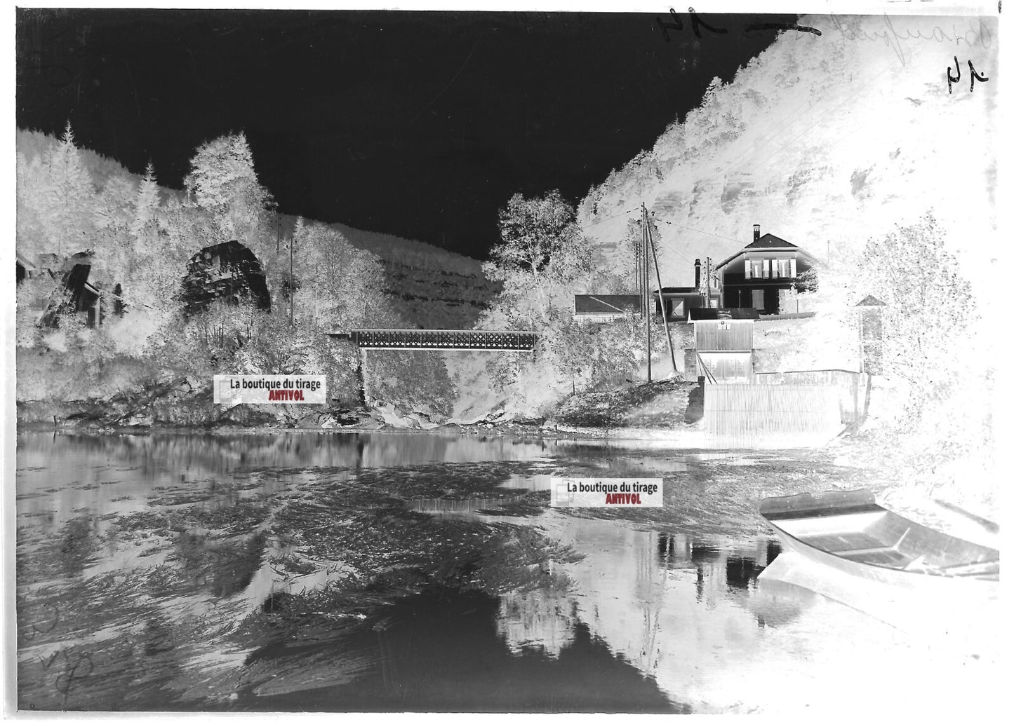 Plaque verre photo ancienne négatif noir et blanc 13x18 cm Lac de Biaufond eau