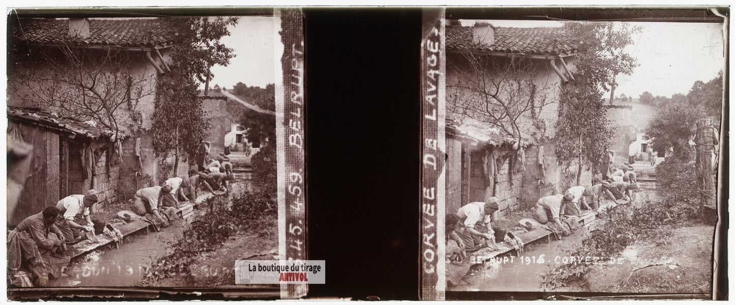 Belrupt, corvée de lavage, guerre WW1, plaque verre stéréo, photo 4,5x10,7 cm