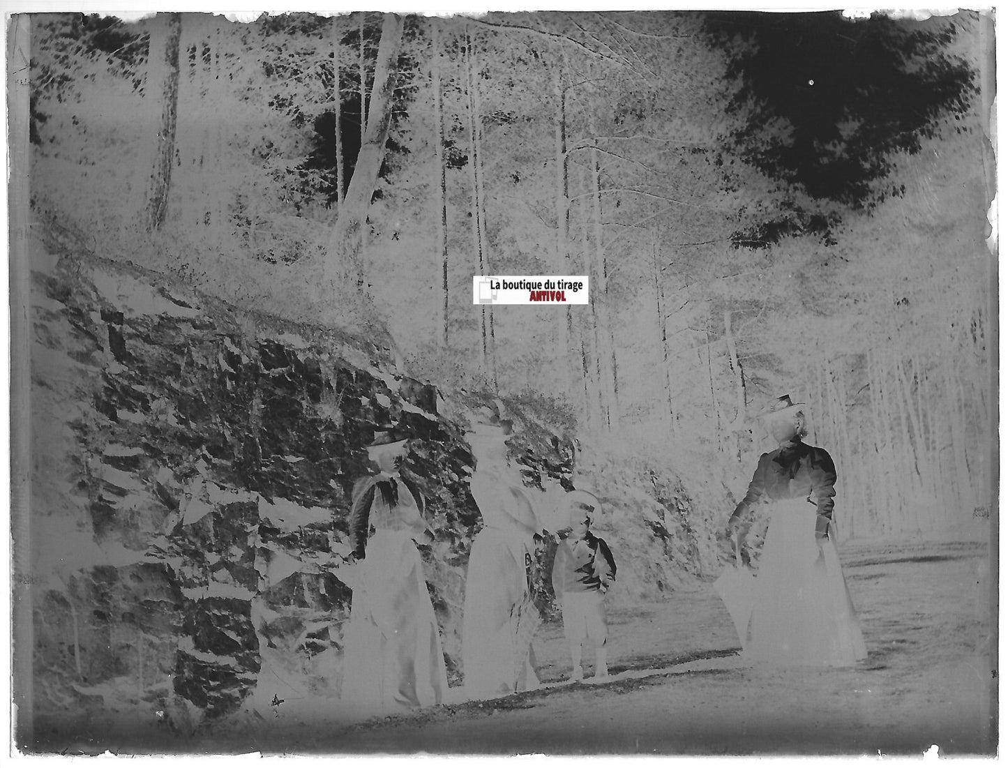 Famille, promenade, Plaque verre photo ancienne, négatif noir & blanc 9x12 cm