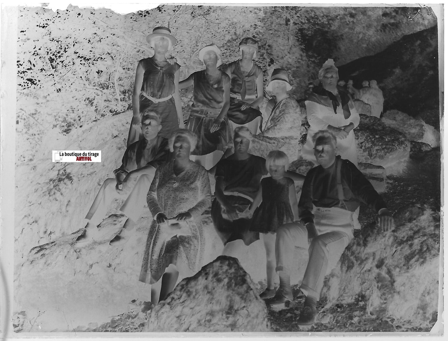 Famille, promenade, Plaque verre photo ancienne, négatif noir & blanc 9x12 cm