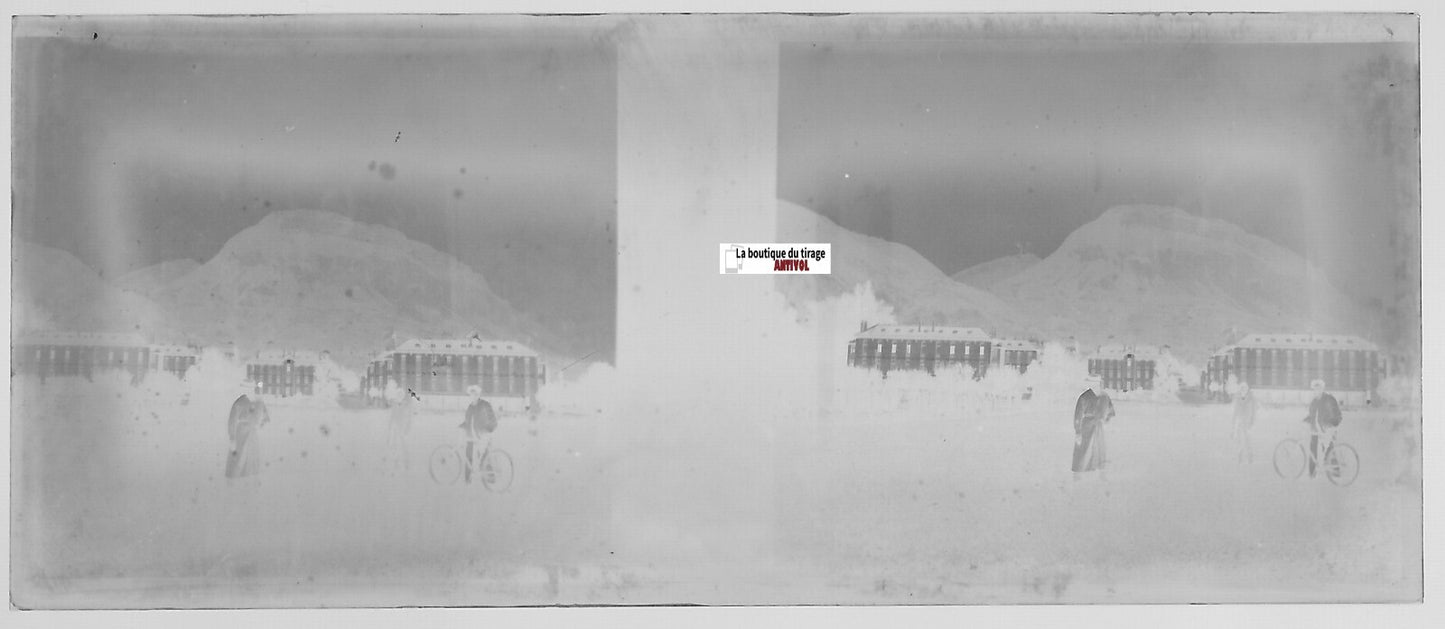 Vélo, hommes, Plaque verre photo stéréo, négatif noir & blanc 4,5x10,7 cm