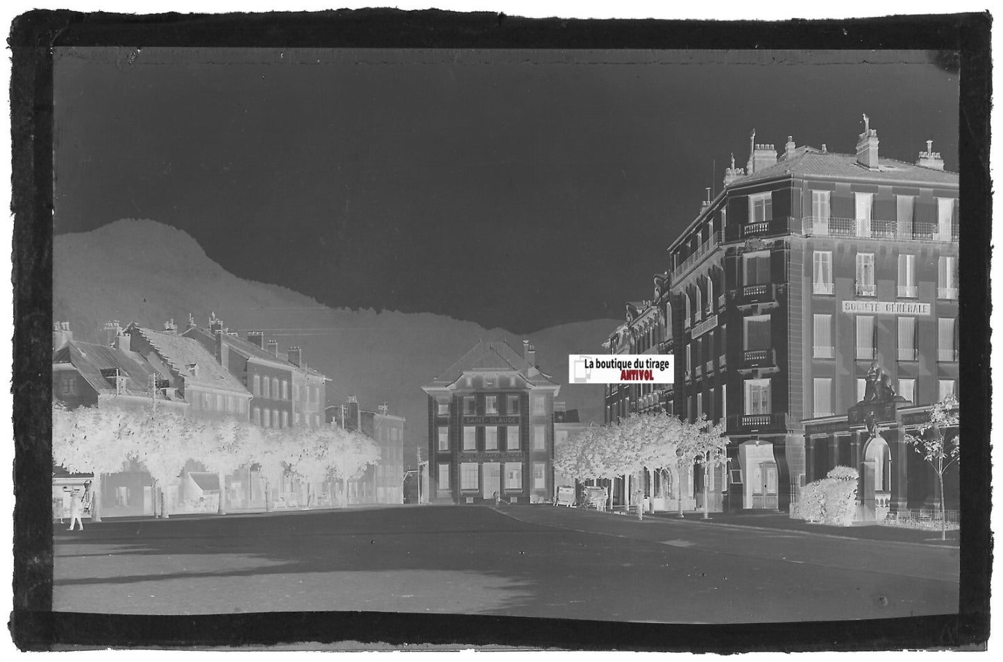 Plaque verre photo ancienne, négatif noir & blanc 9x14 cm, Saint-Claude village