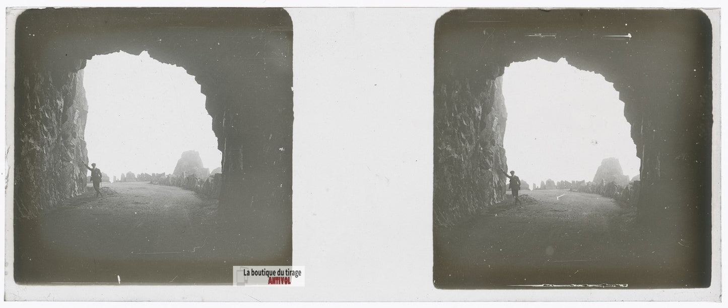 Tunnel en montagne, plaque verre stéréo, photo ancienne 4,5x10,7 cm