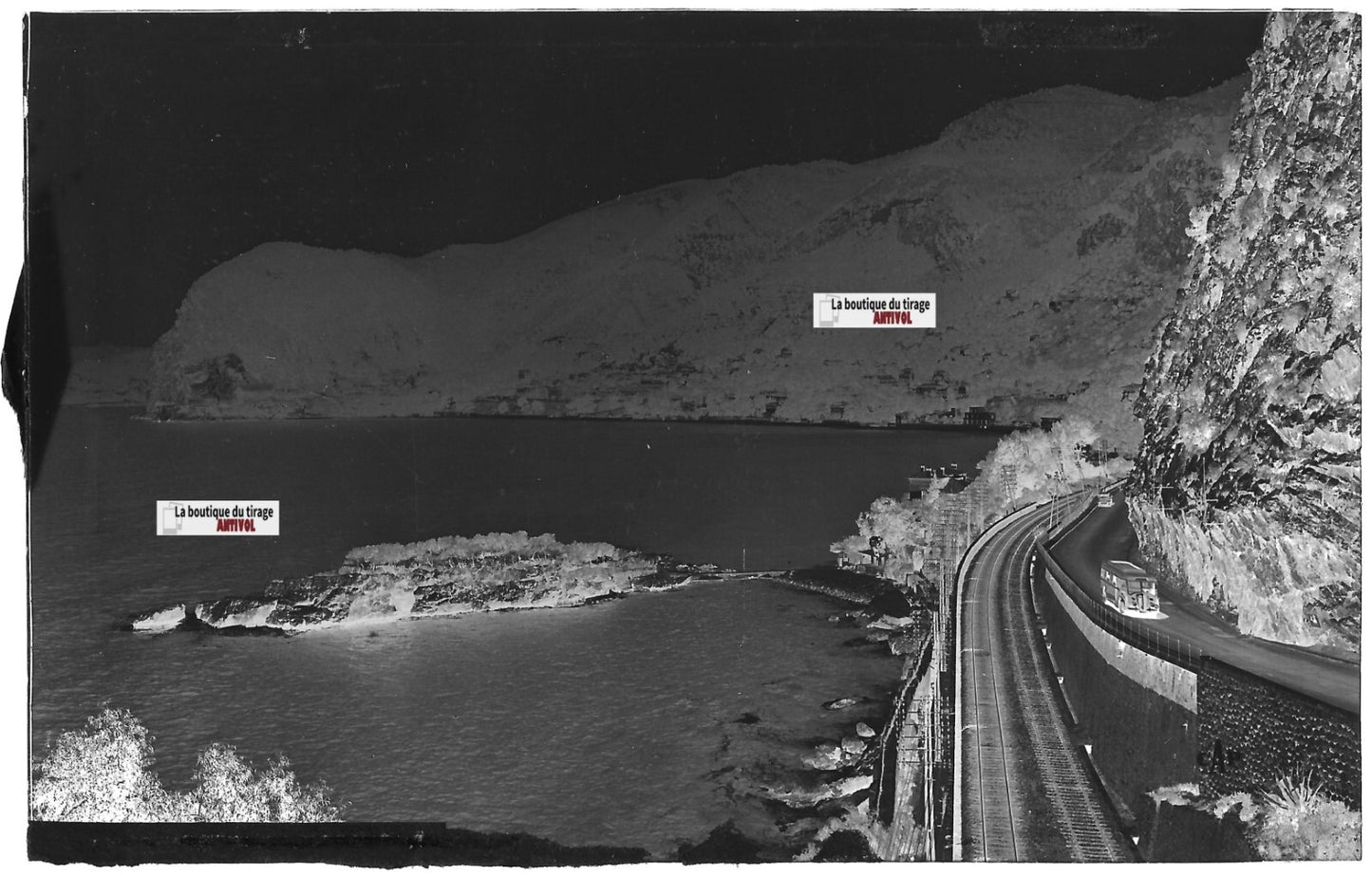 Plaque verre photo ancienne négatif noir & blanc 9x14 cm, Èze, mer, paysage
