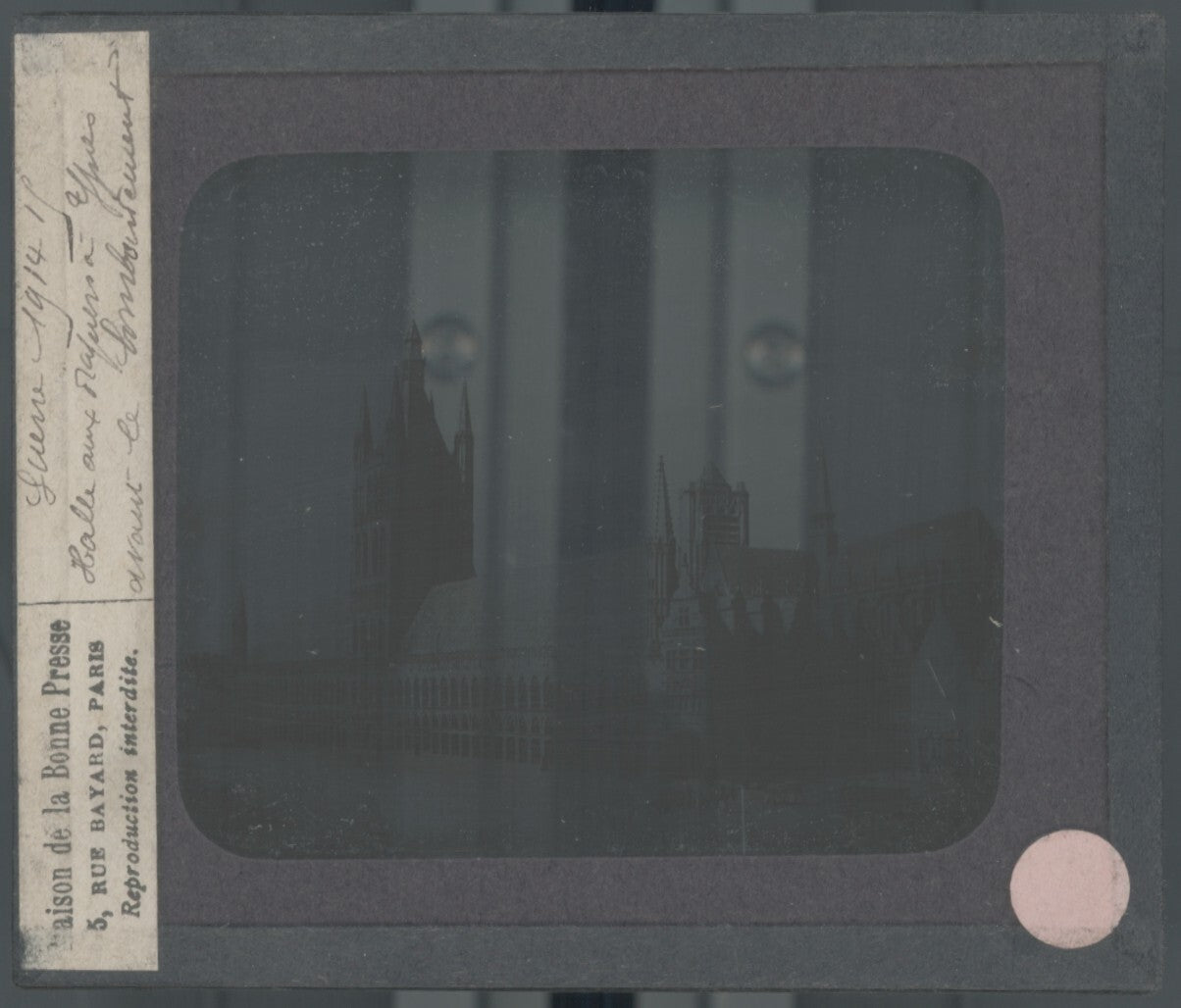 Halles aux draps d’Ypres, photo plaque verre, noir & blanc, positif 8,5x10 cm