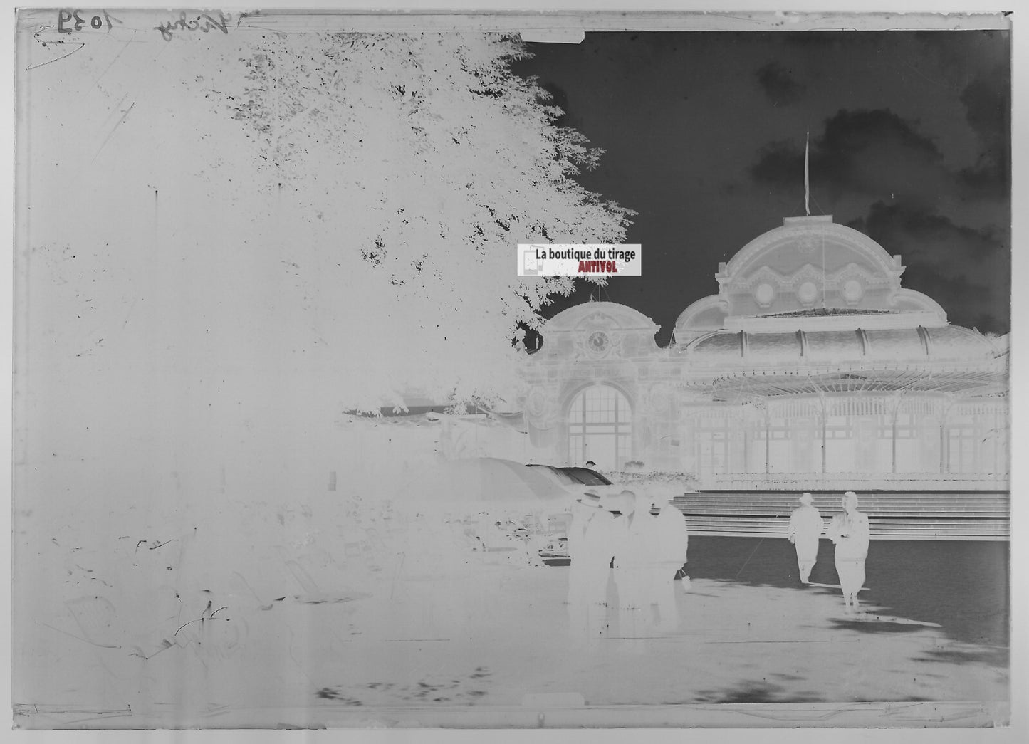 Plaque verre photo ancienne négatif noir et blanc 13x18 cm casino de Vichy