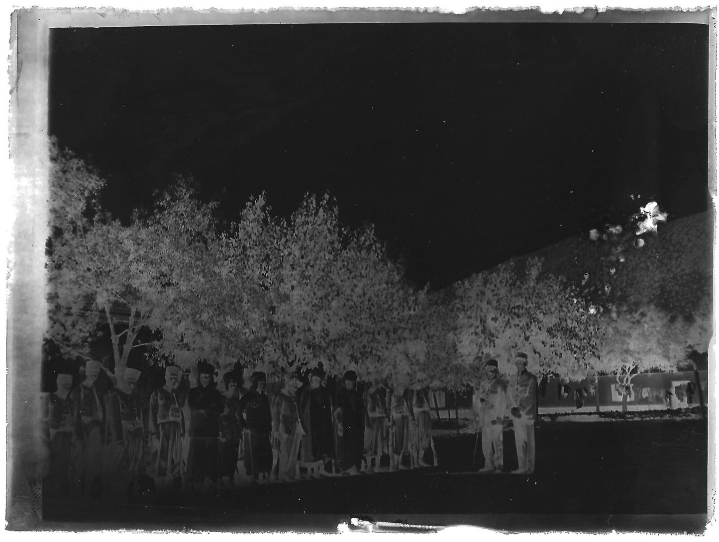 Plaque verre photo ancienne noir et blanc négatif 9x12 cm soldats guerre