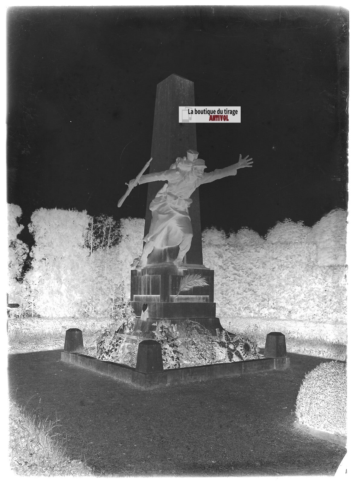 Plaque verre photo négatif noir et blanc 13x18 cm Mulhouse Dornach monument