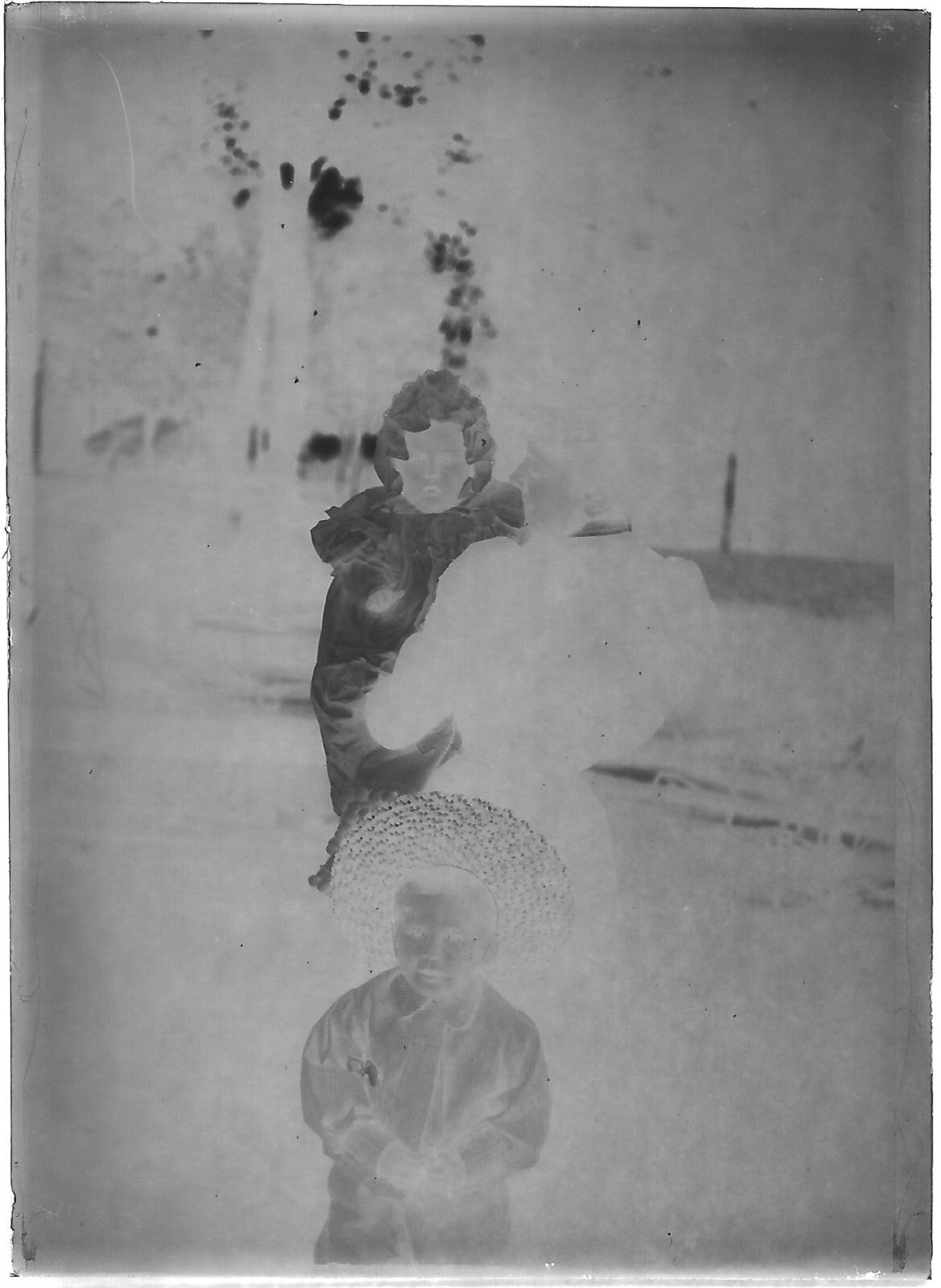 Plaque verre photo négatif noir et blanc 6x9 cm portrait enfants dame France