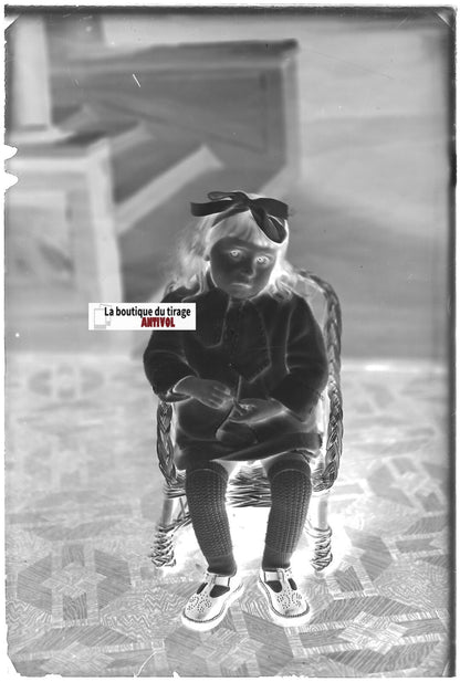 Fille, enfant, Plaque verre photo ancienne, négatif noir & blanc 10x15 cm France