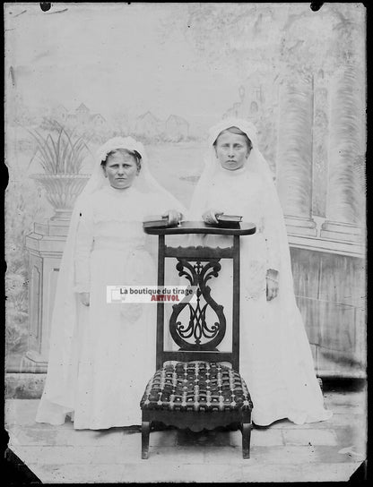 Plaque verre photo ancienne négatif noir et blanc 9x12 cm filles communion 