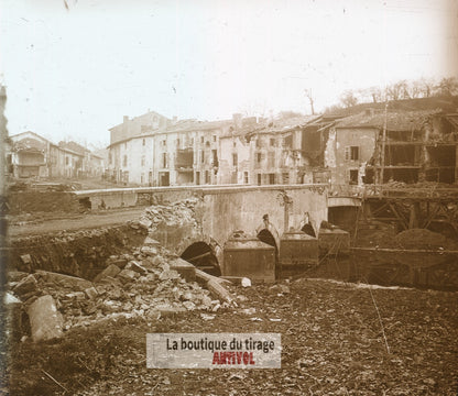 Thiaucourt, Meuse, ruines WW1, plaque verre photo ancienne stéréo 6x13 cm