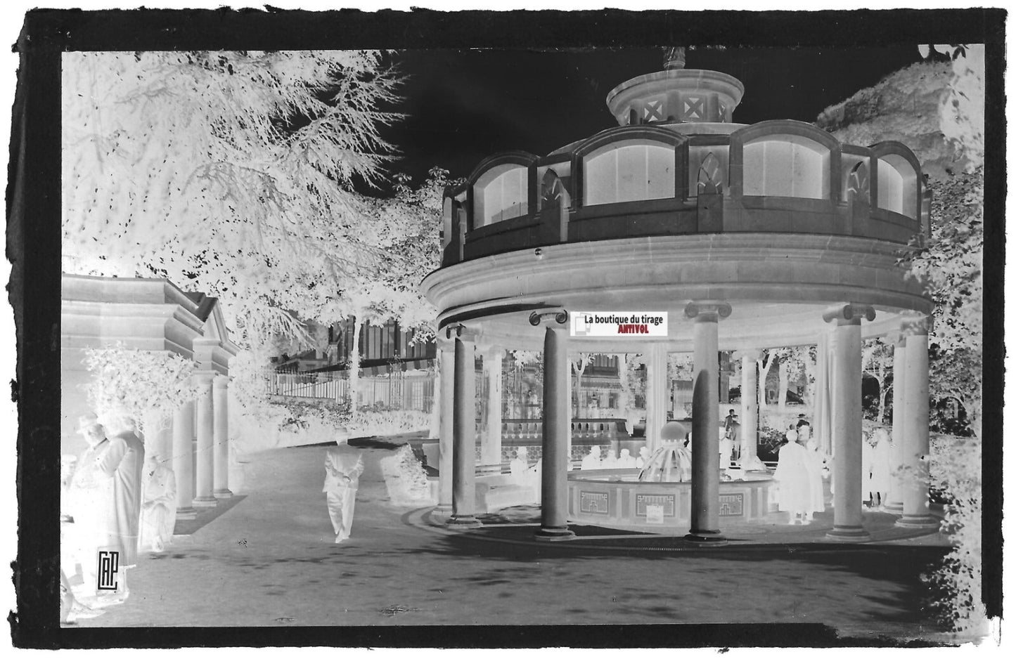 Plaque verre ancienne photo négatif noir & blanc 9x14 cm, Royat, Source Eugénie