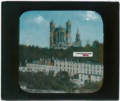 Basilique Notre-Dame de Fourvière Lyon, plaque ancienne verre couleur, 8,5x10 cm