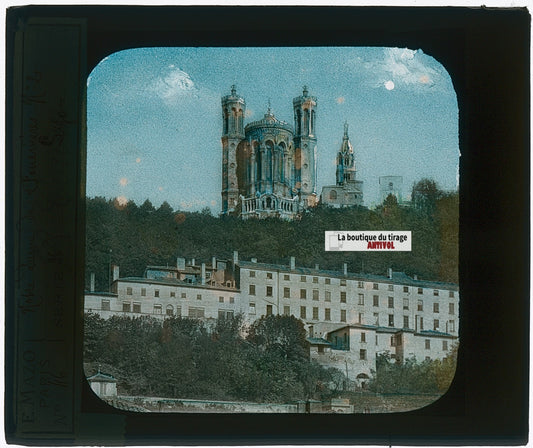 Basilique Notre-Dame de Fourvière Lyon, plaque ancienne verre couleur, 8,5x10 cm