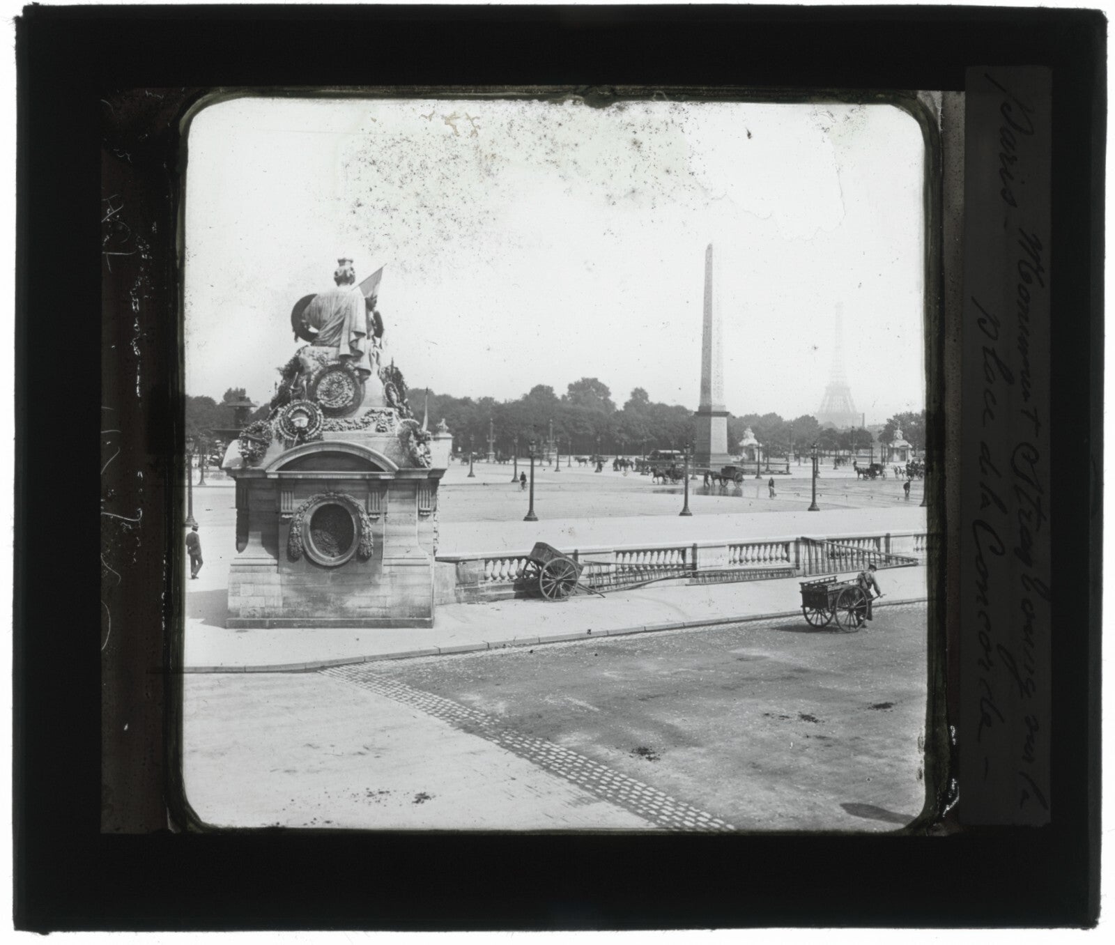 Paris, Statue Strasbourg, Place de la Concorde, plaque verre, positif 8,5x10 cm