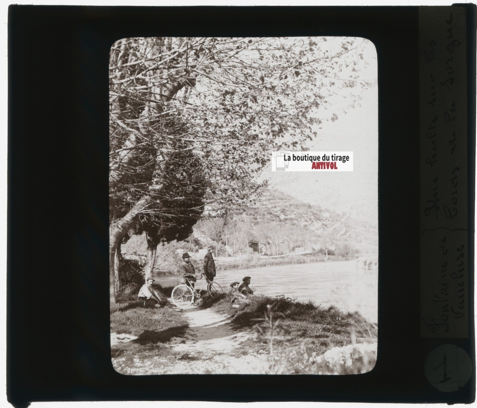 Fontaine-de-Vaucluse, vélos, photo ancienne plaque de verre, positif 8,5x10 cm