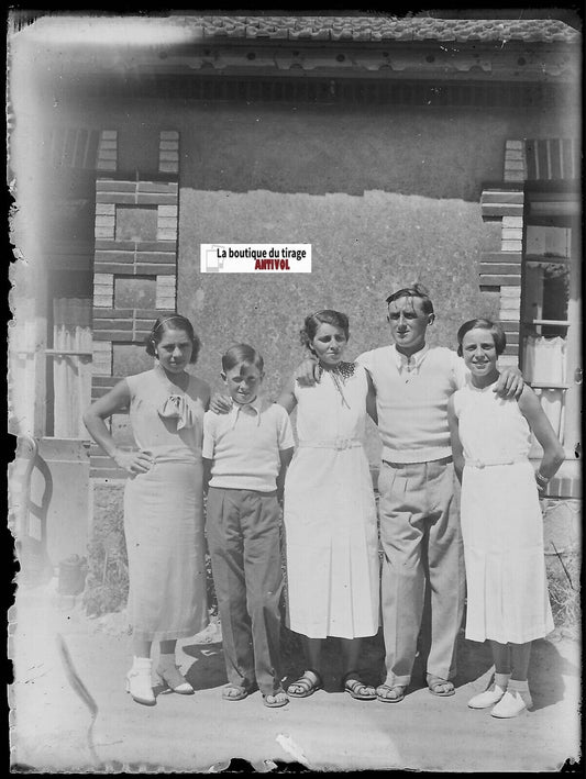 Famille, France, été, Plaque verre photo ancienne, négatif noir & blanc 9x12 cm