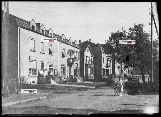 Plaque verre photo ancienne négatif noir et blanc 13x18 cm Falck rue de la gare