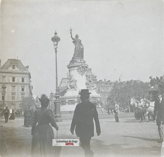 Paris, Place de la République, plaque verre stéréo, photo ancienne 4,5x10,7 cm