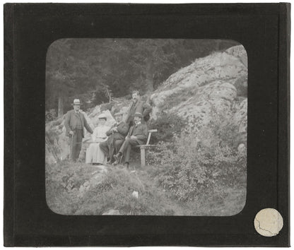 Famille, nature, personnages, photo ancienne plaque de verre, positif 8,5x10 cm
